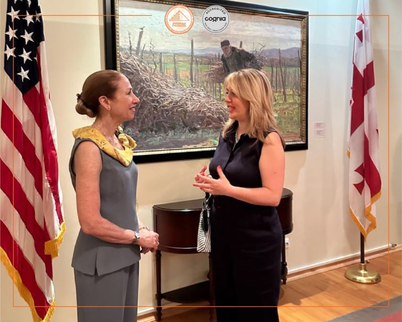 Nina Chikvashvili, the founder of the American International School of Progress, presented the "Progress Supreme Award" to US Ambassador, Kelly Degnan.